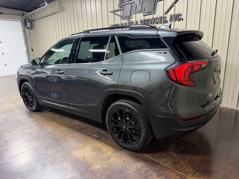Used 2021 GMC Terrain SLE w/ Elevation Edition FWD image 5