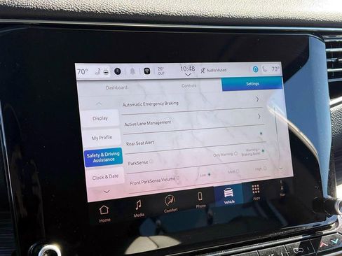 Certified 2024 Jeep Wagoneer Series II image 28