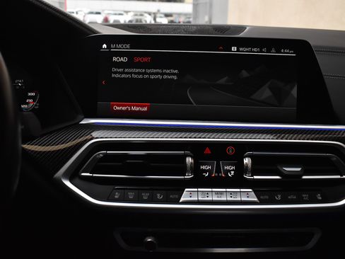 Used 2021 BMW X5 M w/ Executive Package image 38