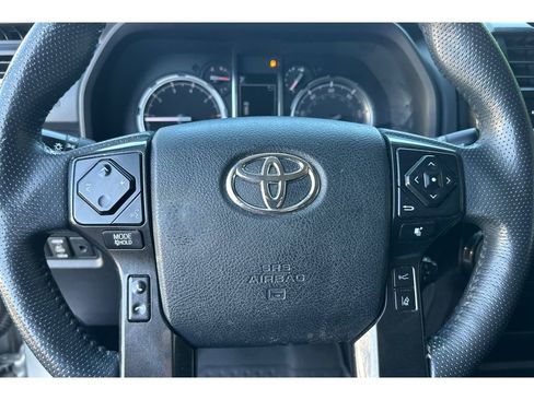 Used 2021 Toyota 4Runner Venture AWD/4WD image 27