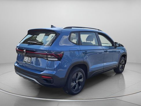 Used 2025 Volkswagen Taos S FWD image 5