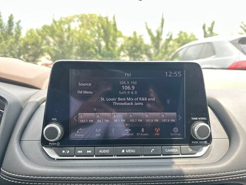 Used 2023 Nissan Rogue SV AWD/4WD image 36