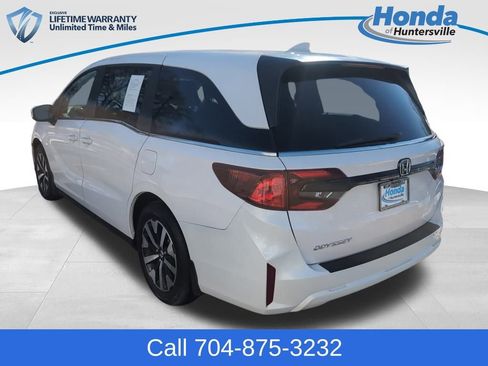 Certified 2025 Honda Odyssey EX-L image 5