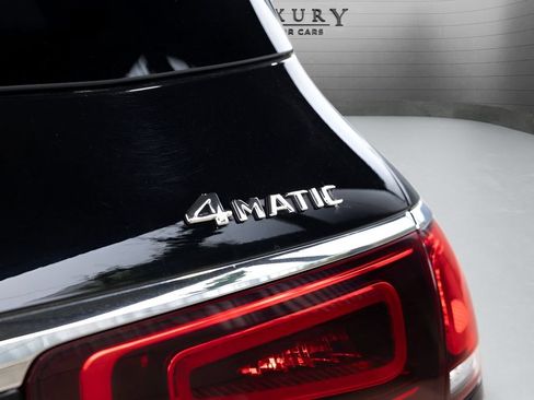 Used 2023 Mercedes-Benz GLS 450 4MATIC image 18