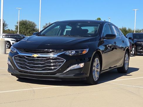 Used 2024 Chevrolet Malibu LT FWD image 3