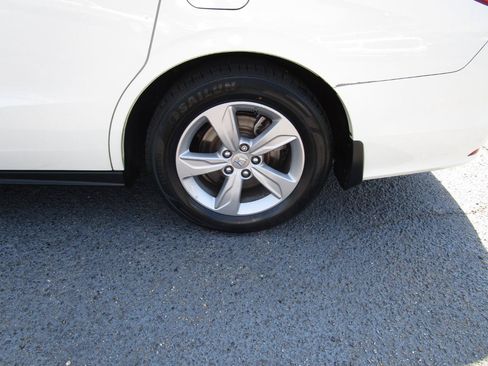 Used 2018 Honda Odyssey EX-L image 24