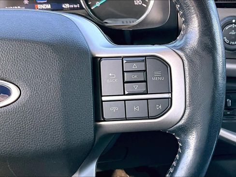 Used 2022 Ford Expedition Max XLT image 24