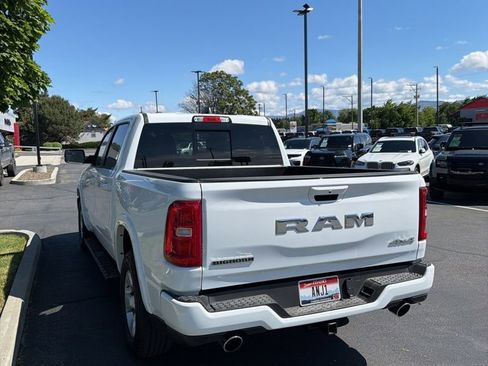 Used 2025 RAM 1500 Big Horn AWD/4WD image 3