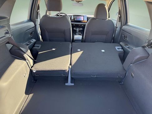 Certified 2025 Nissan Kicks S image 9