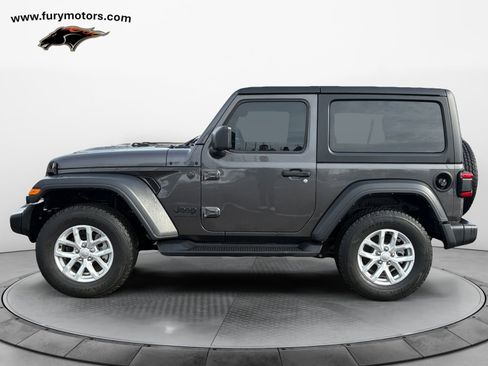 Used 2023 Jeep Wrangler Sport AWD/4WD image 6