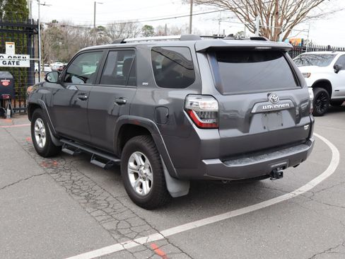 Used 2021 Toyota 4Runner SR5 Premium w/ Moonroof Package image 19