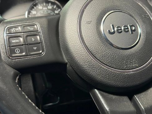 Used 2017 Jeep Wrangler Unlimited Sport w/ Quick Order Package 23S AWD/4WD image 33