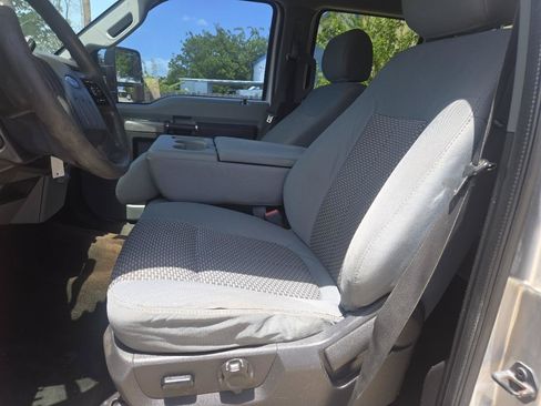 Used 2012 Ford F250 XLT w/ XLT Interior Pkg AWD/4WD image 13