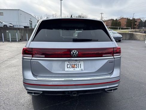 Certified 2024 Volkswagen Atlas SEL Premium R-Line image 3