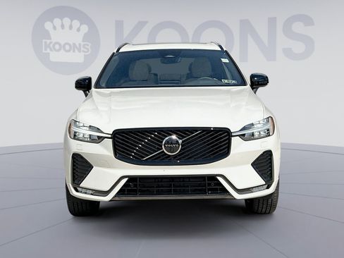 New 2026 Volvo XC60 B5 Plus w/ Protection Package Premier image 11