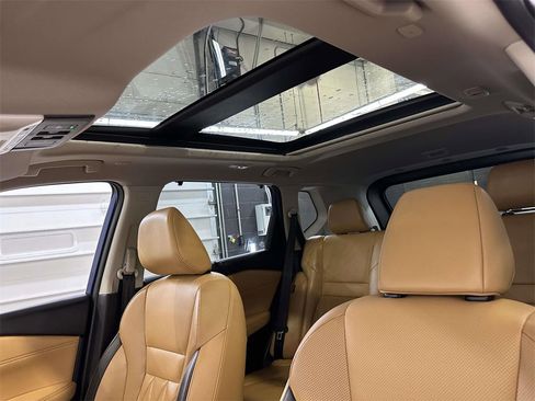 Used 2023 Nissan Rogue Platinum w/ Platinum Premium Package image 18