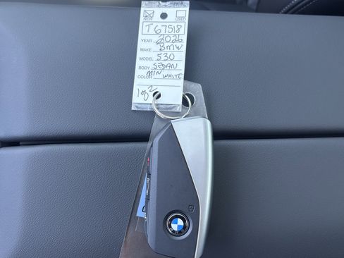 Used 2026 BMW 530i xDrive image 34