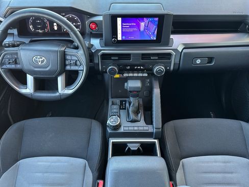 Used 2025 Toyota 4Runner TRD Off-Road AWD/4WD image 16