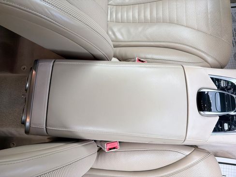 Used 2019 Mercedes-Benz S 560 Sedan image 24