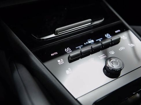 Certified 2026 Porsche Cayenne Coupe AWD/4WD image 26