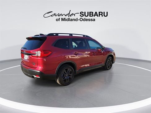 Used 2025 Subaru Ascent Bronze Edition image 8