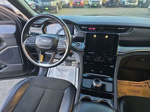 Used 2021 Jeep Grand Cherokee L Laredo image 15