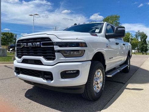 New 2026 RAM 2500 Big Horn AWD/4WD image 1