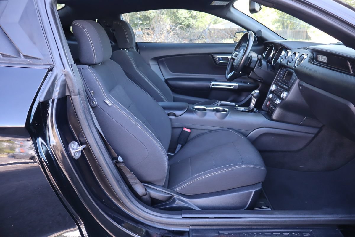 Used 2016 Ford Mustang Coupe w/ Equipment Group 051A RWD image 20