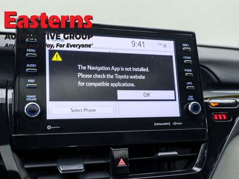 Used 2024 Toyota Camry SE w/ Cold Weather Package image 18