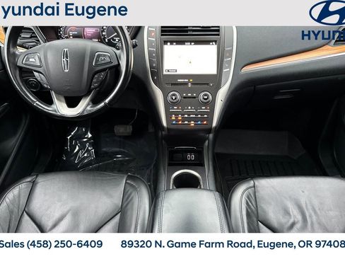 Used 2016 Lincoln MKC Reserve image 21