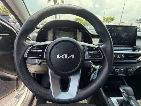 Used 2023 Kia Forte LXS FWD image 19