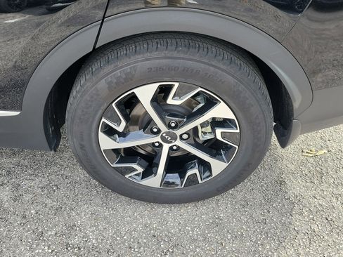 Certified 2025 Kia Sportage EX image 41