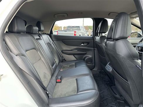 Used 2023 Nissan Ariya AWD image 13