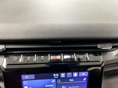 Used 2023 Jeep Grand Cherokee L Laredo image 41