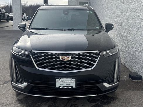Used 2025 Cadillac XT6 Premium Luxury image 4