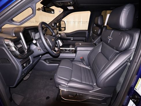 New 2026 Ford F450 Platinum w/ FX4 Off-Road Package AWD/4WD image 12