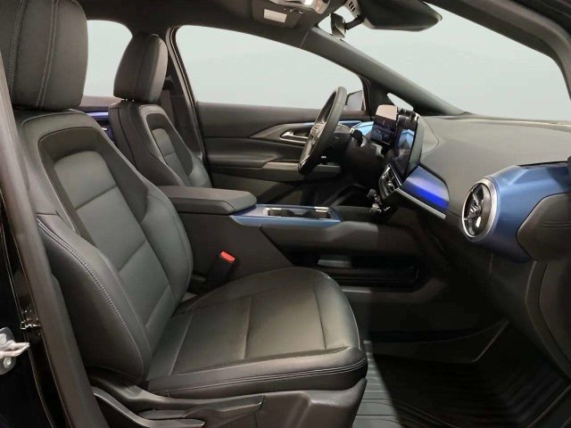 Used 2024 Chevrolet Equinox EV LT FWD image 24