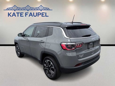 Used 2022 Jeep Compass Limited AWD/4WD image 5