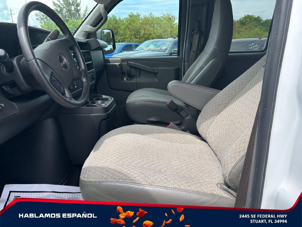 Used 2023 GMC Savana 2500 RWD image 9