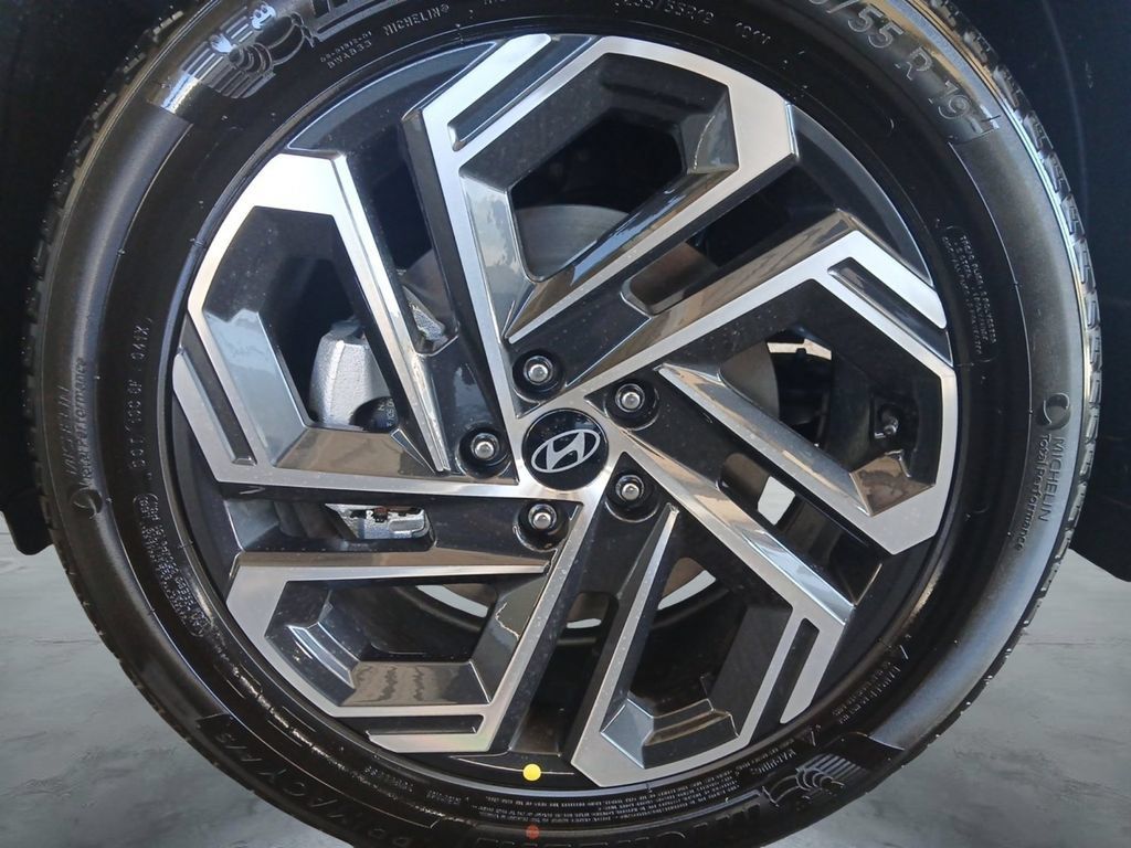 New 2026 Hyundai Tucson Limited AWD/4WD image 16