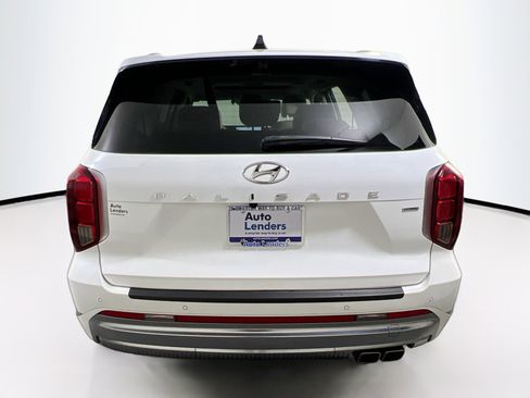 Used 2023 Hyundai Palisade Calligraphy image 6