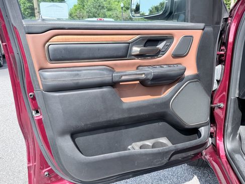 Used 2023 RAM 1500 Limited AWD/4WD image 32