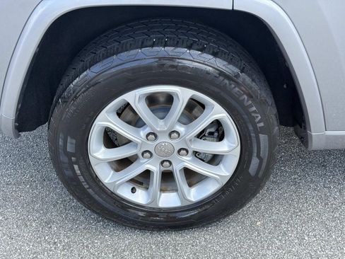Used 2020 Jeep Grand Cherokee Altitude RWD image 17