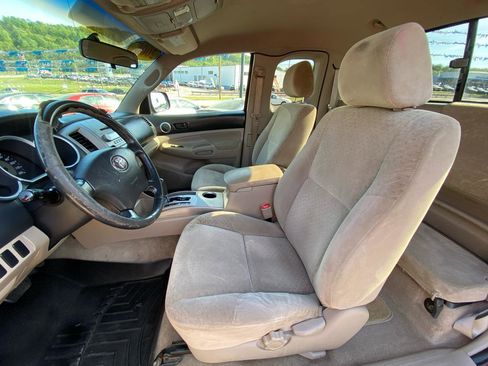 Used 2008 Toyota Tacoma PreRunner image 13