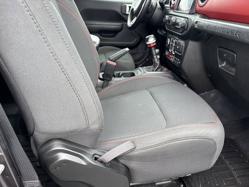 Used 2022 Jeep Wrangler Unlimited Rubicon image 18