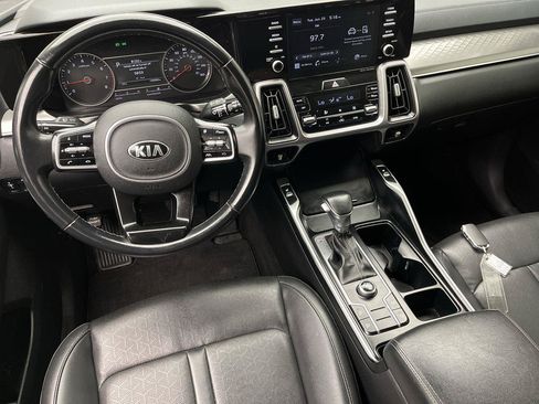 Used 2021 Kia Sorento S FWD image 13