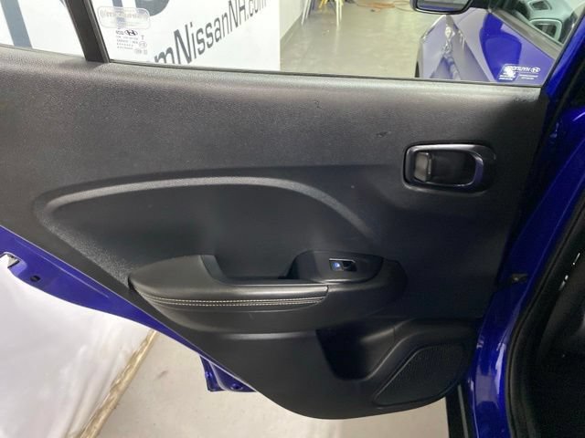 Used 2022 Hyundai Venue Limited FWD image 22
