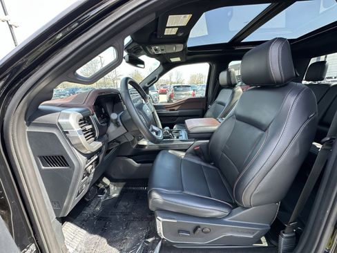 Used 2023 Ford F150 Lariat w/ Max Trailer Tow Package image 13