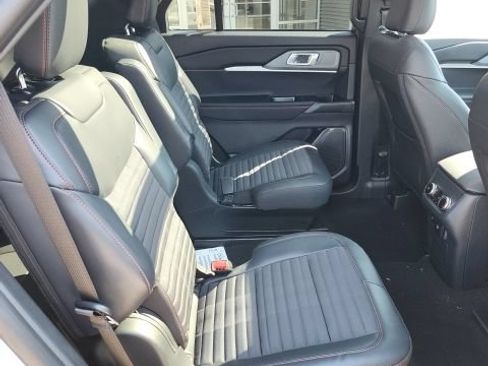 New 2027 Ford Explorer ST-Line w/ Premium Package AWD/4WD image 18
