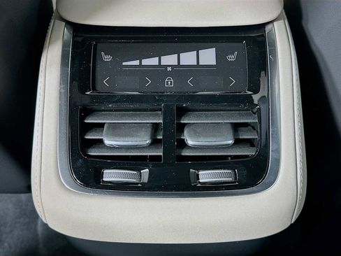 New 2026 Volvo XC90 B6 Plus w/ Protection Package Premier image 24